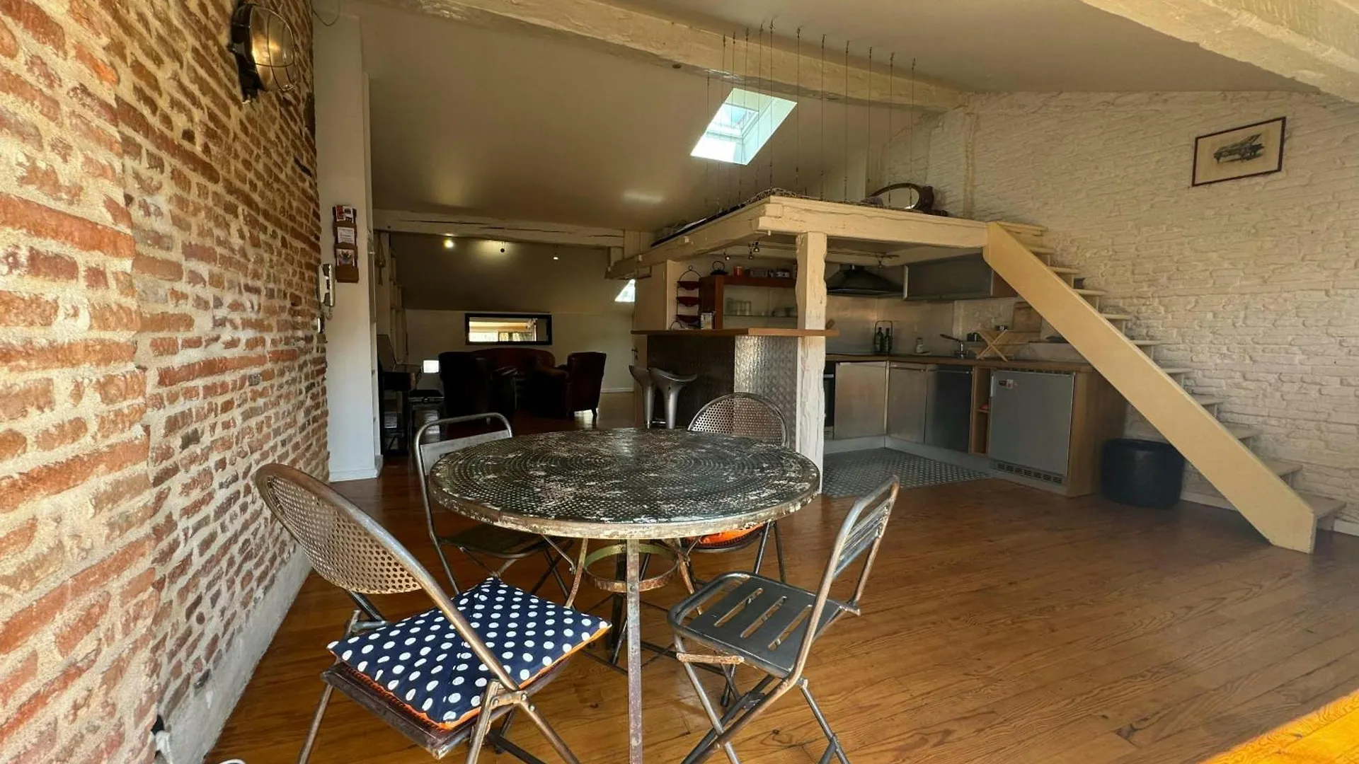 Loft De Charme Climatise Et Sa Terrasse Διαμέρισμα Τουλούζη